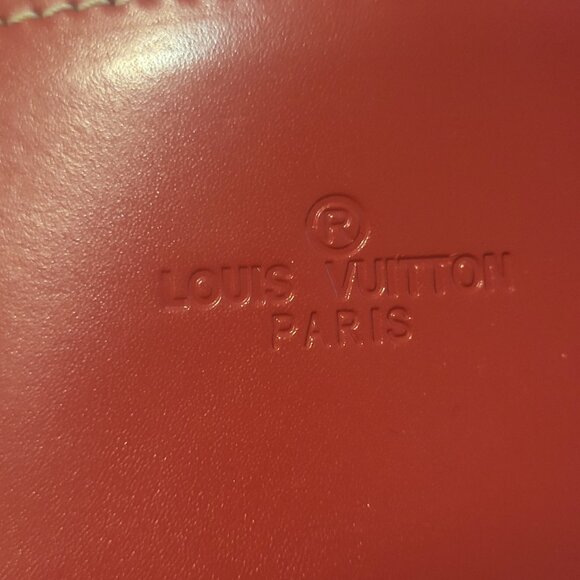 Louis Vuitton Red Suhali Leather Lockit PM Bag - Picture 4 of 16